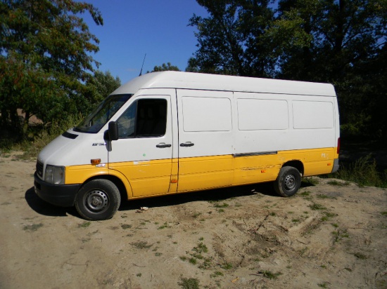 USŁUGI TRANSPORTOWE, PRZEPROWADZKI MIĘDZYNARODOWE I KRAJOWE