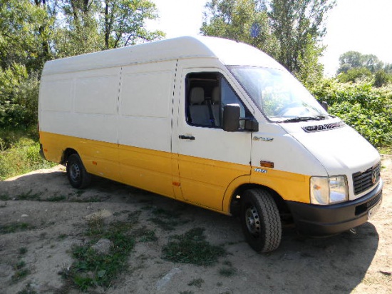 USŁUGI TRANSPORTOWE, PRZEPROWADZKI MIĘDZYNARODOWE I KRAJOWE